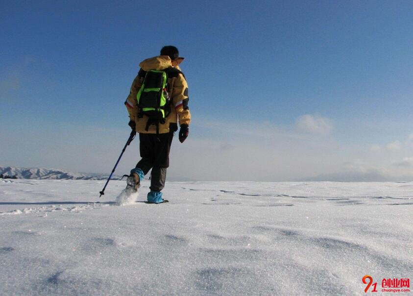 校长投资户外用品,开启创业之路