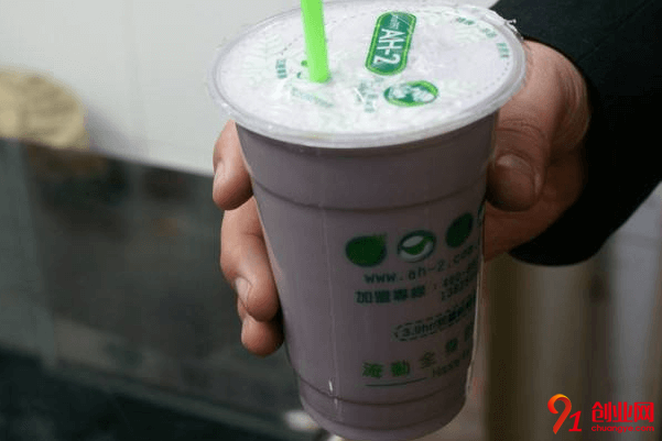 阿二奶茶加盟店赚不赚钱?加盟需要多少费用?